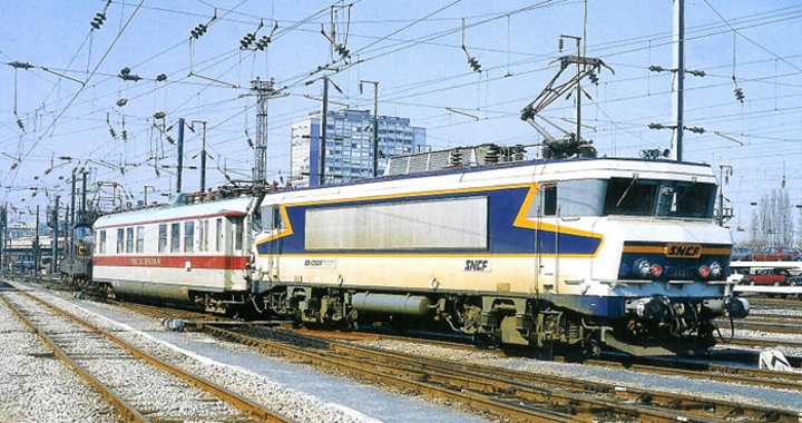 0 - Locomotive électrique BB 13001, livrée bleue en version d